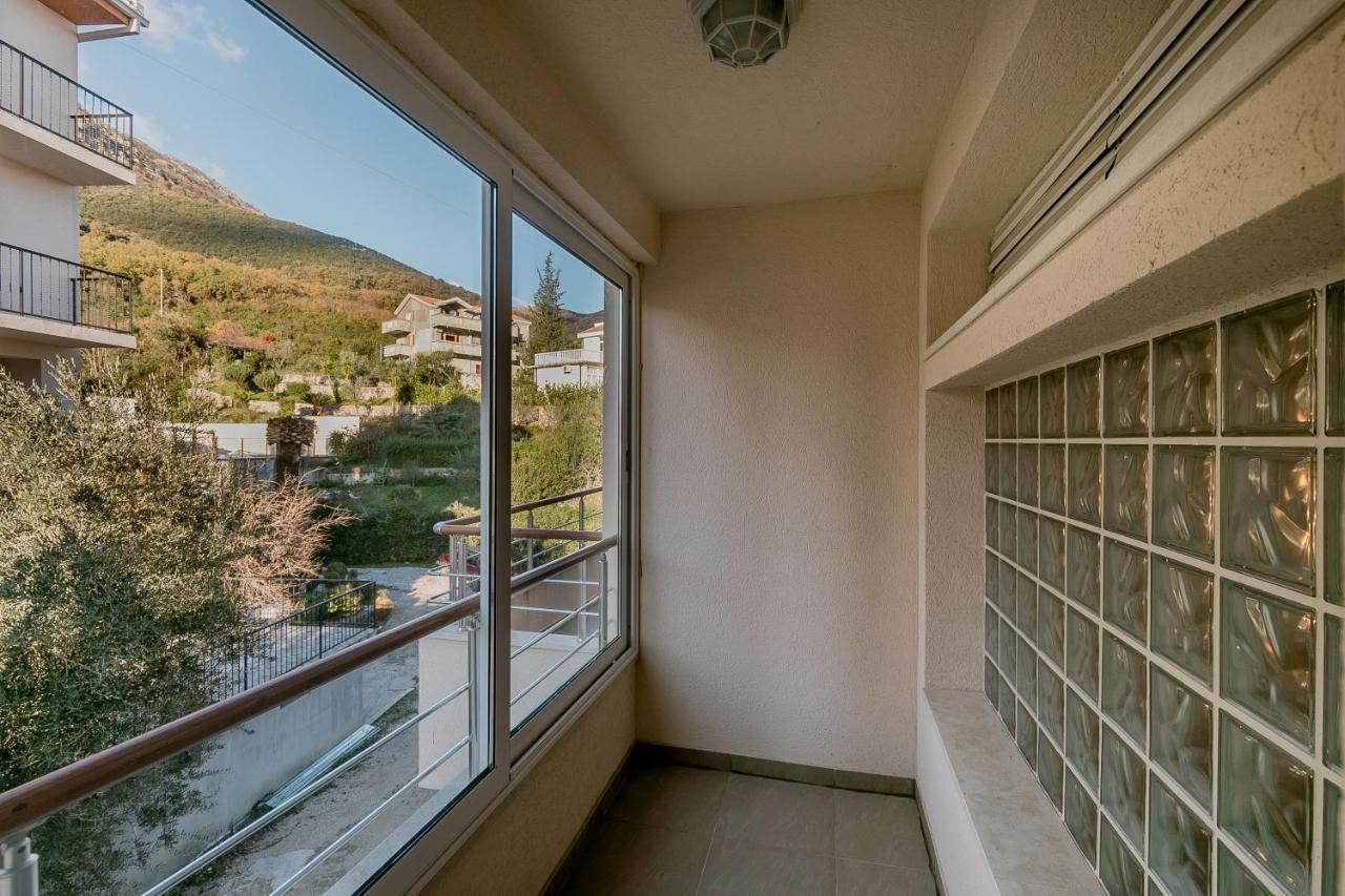 Apartments Rivijera Herceg Novi Exterior foto