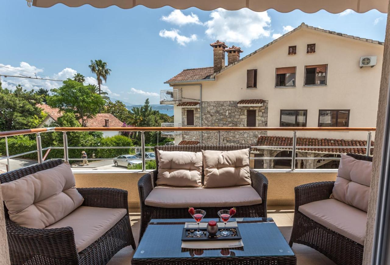 Apartments Rivijera Herceg Novi Exterior foto