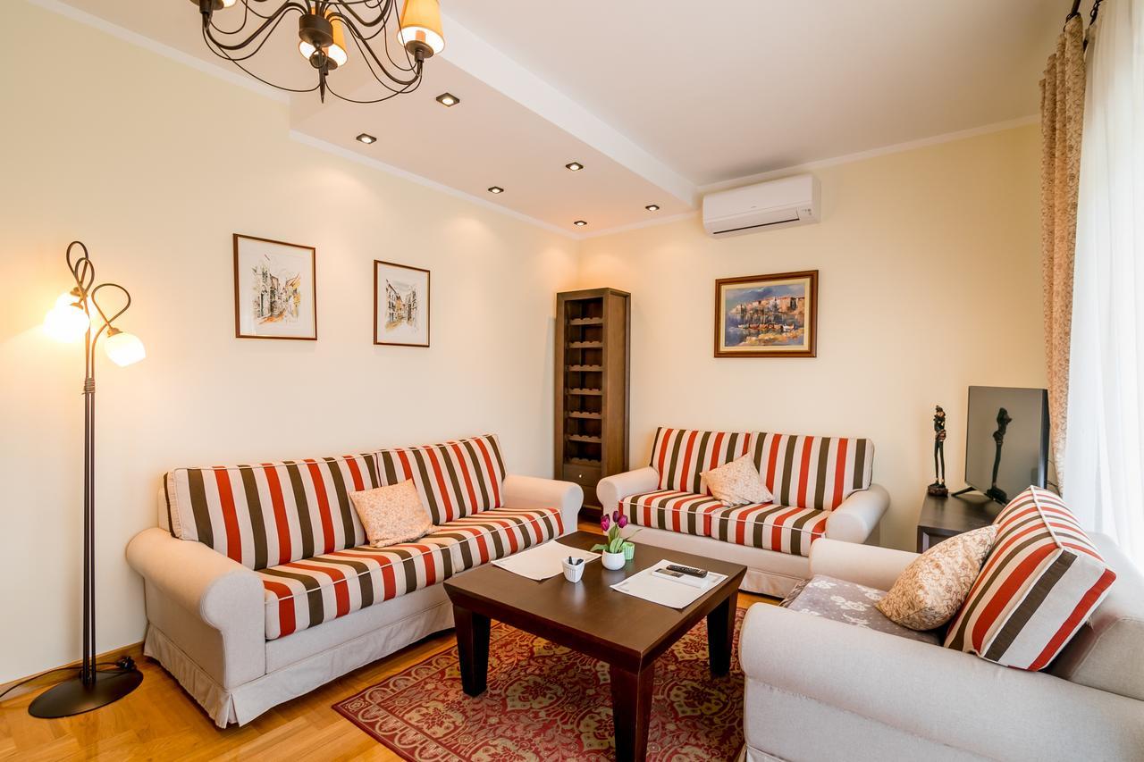 Apartments Rivijera Herceg Novi Exterior foto