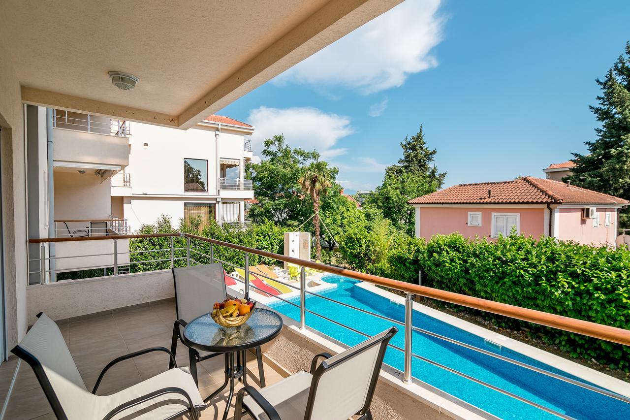 Apartments Rivijera Herceg Novi Exterior foto